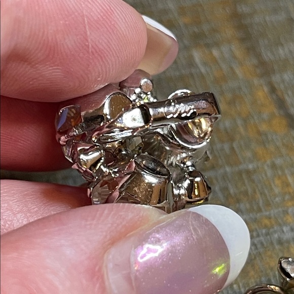 1950’s Coro Faceted Crystal & Rhinestone Cluster Clip-on Earrings - Picture 8 of 8